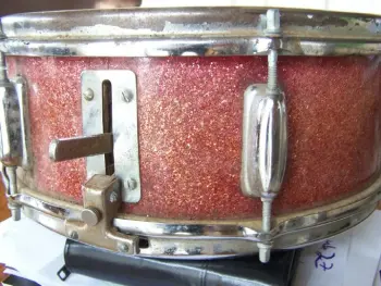 MIJ snare strainers