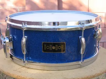 MIJ snare strainers