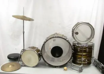 60's Ludwig Standard set....