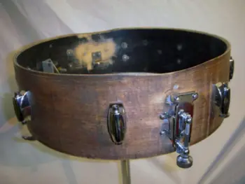 What's up with this Gretsch Progressive Jazz Shell?