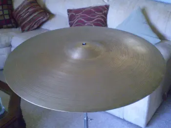 ***Vintage Avedis Zildjian 20&quot; Ride***