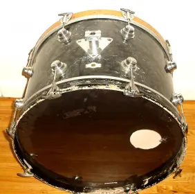 Camco Oaklawn 14x22 Black Diamond Pearl Bass drum