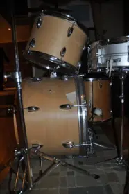 A little help identifying these drums