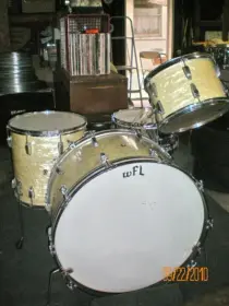 WFL White Marine Pearl Floor Tom or Shell (Player)