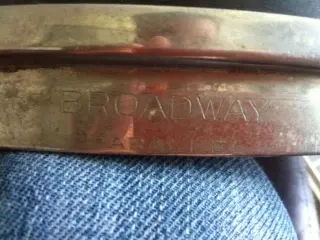 Today's find. Leedy Broadway Parallel -Need Help
