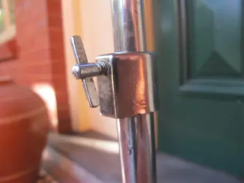 can anyone identify these single braced, flat base cymbal stands?