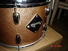 Slingerland tom mount and shell query.