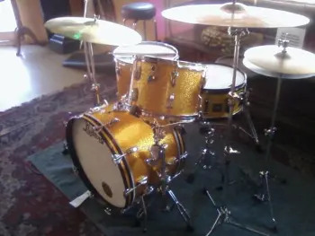 Ludwig Gold Sparkle Drums