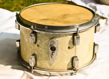 For Sale - Vintage Trixon 1950s in white marine pearl for restoration project
