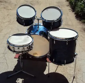 Sonor teardrop drums-need help