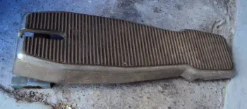 Old bas pedal footboard