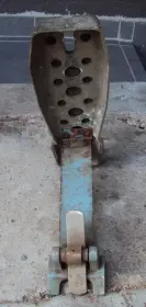 Old bas pedal footboard