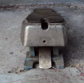 Old bas pedal footboard