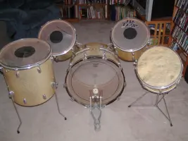 Think Its an &quot;Old&quot; Slingerland...