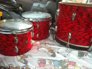 Slingy Red Tiger Pearl Kit Year Huh?