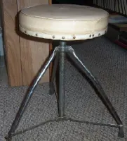 Please help with throne identification