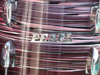 help identifying old pearl drums