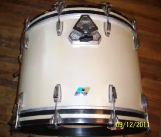 Ludwig 24'' Bass Drum 1980's B/O Badge