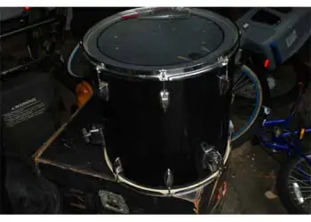 Weird 80s Ludwig? Help with an ID