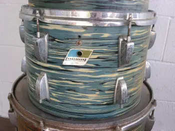 Ludwig B/O 3 ply Granitone with a sad BB wrap... CHEAP