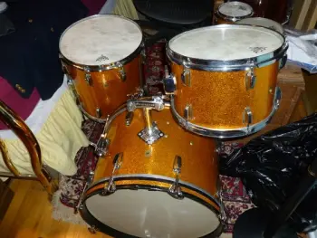 Ludwig Gold Sparkle Drums