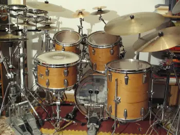 Hollywood Hipercussion Meazzi Ufip Zanki - Italian vintage drums and cymbals