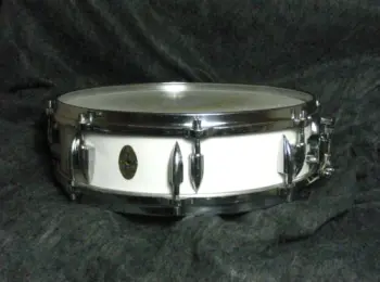 Vintage AJAX piccolo snare