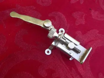 Slingy Radio King 3-Point Strainer