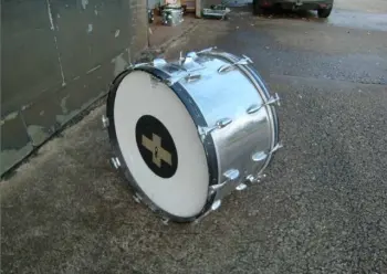 Slingerland chrome over wood.