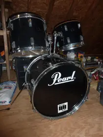 What Series/Model and year of Pearl Drums?