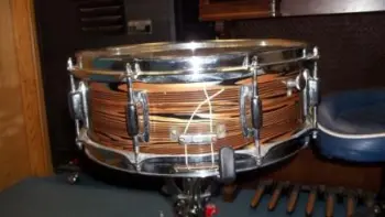 1970 ludwig standard snare BRONZE STRATA.