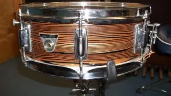 1970 ludwig standard snare BRONZE STRATA.
