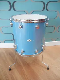 Camco LA in Alice Cooper blue