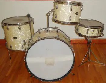 Vintage Prestige 'mij&quot; White Mother Pearl 4 Pc Set