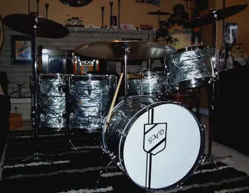 It's the show off your Ludwigs thread...post them if you've got them!