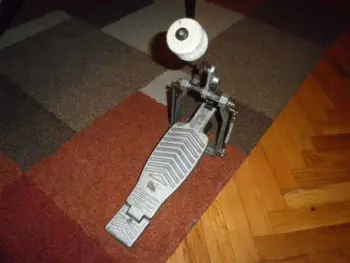 unknown bd pedal and hh stand