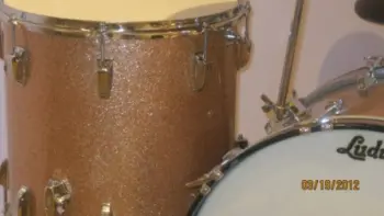 Stunning 1965 Ludwig Classic 4-piece Drum Set