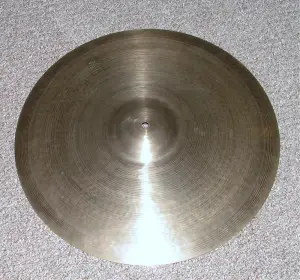 Vintage Zildjian 22&quot; and 21&quot; rides