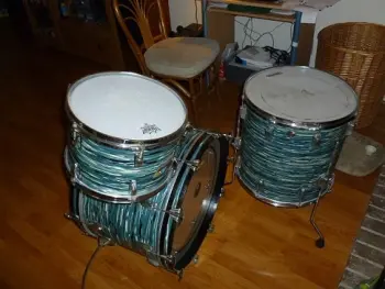 Ludwig Blue Oyster Pearl Drums