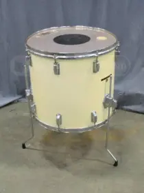 1970's Pearl F/G 16x18 Floor Tom on.....