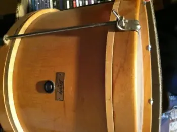 Help identify Leedy snare drum ?