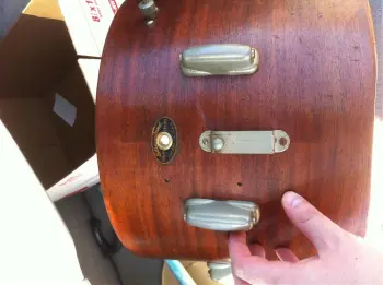 Cleaning lugs