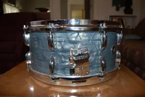 Gretsch Round Badge strainer questions...