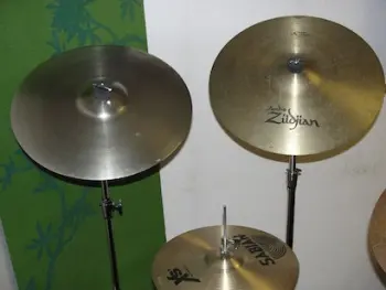 Cleaned a Luna crash cymbal