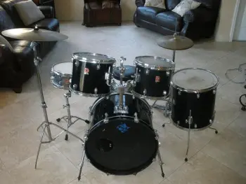 Need Help Identifying These Drums (Premier) Older
