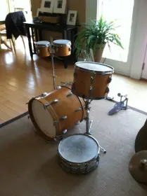 1960's Ludwig Snare - Is it a Refinish?