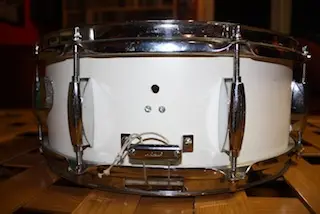 I think I got a Gretsch Snare....I think...