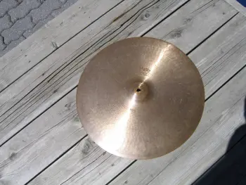 Black Label Paiste 2002 Mid 1970's