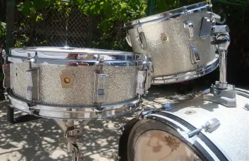 Chicago made Sliver sparkle early 80's Luddys