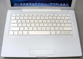 Apple Macbook for trade! 2.0Ghz 1GB RAM, 80GB HD, 13.3&quot; display, EXCELLENT SHAPE!